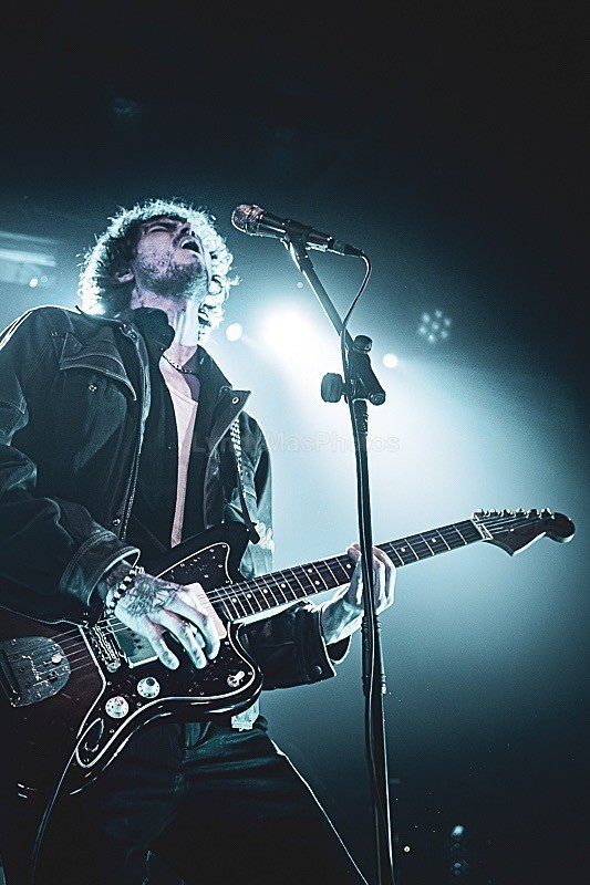 South Wales Live music photographer by Lynda McKenna , lyndymacphotos.