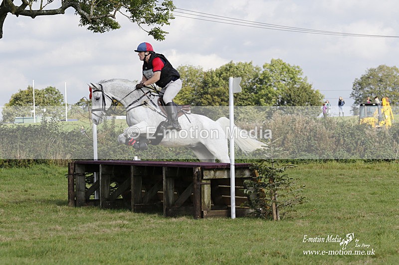  WWHT 171021 3087 - Intermediate (0.90m)  17/10/21