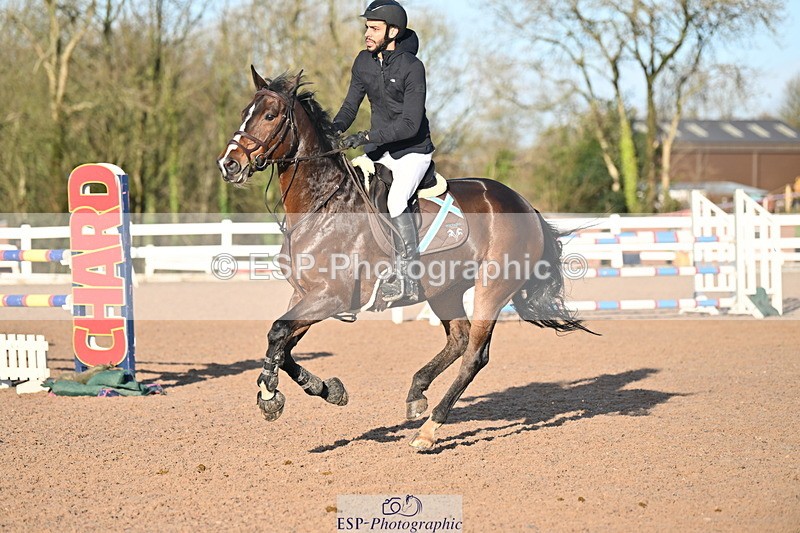 231210A-132320-02569 - Cls 20 Newcomers & 1.10m Open