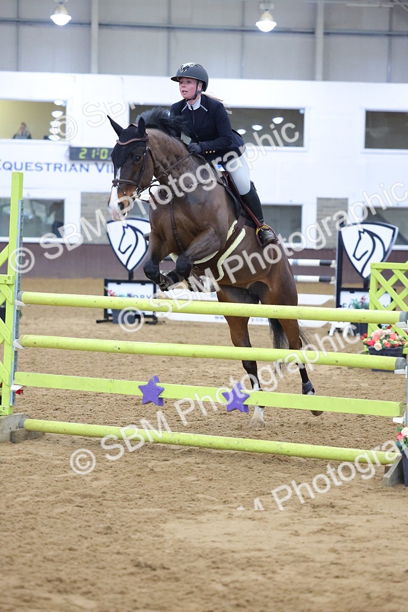 SBM_010605 - Class 23 - Senior Newcomers/ 1.10m Open - First Round (1.10m)