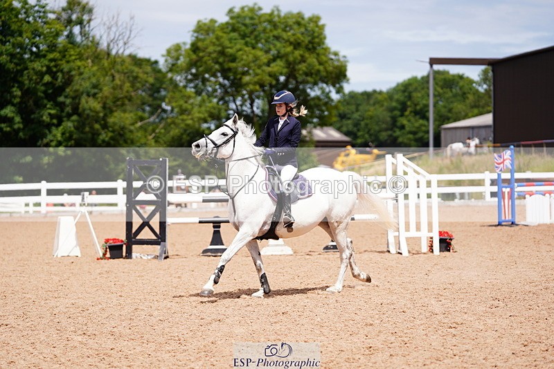 240629A-124750-05445 - Cls 18 Newcomers and 1m Open