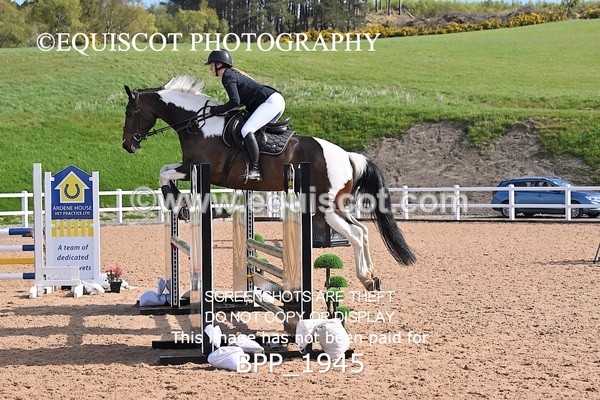 BPP_1945 - CLASS 3 - FRI - Senior British Novice/90cms Open