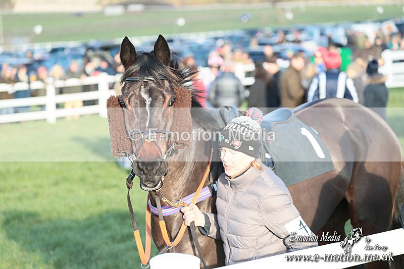 PtP 301125  0647 - Hursley Hambledon Point-to-Point Larkhill Racecourse 30/12/2025
