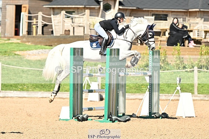 250416-150235-01577 - Cls 6 Foxhunter and 1.20m