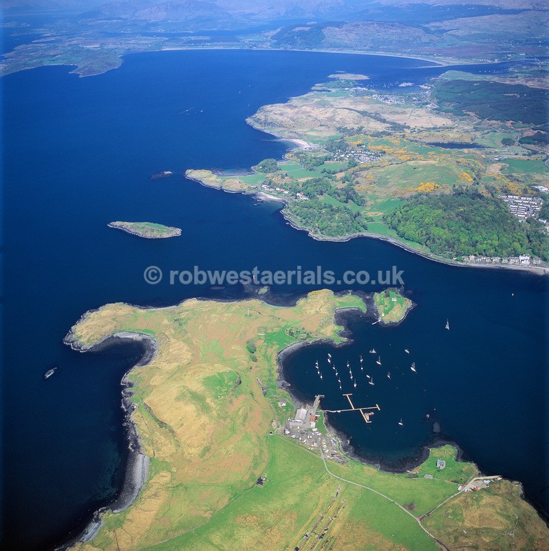 A00529C North Karrera Island to Ardmucknish Bay in 2004 - West and south coastlines