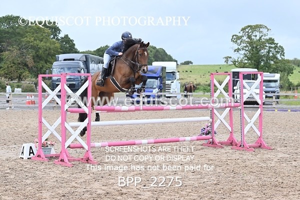 BPP_2275 - CLASS 4  FRI Senior Newcomers/ 1.10m Open