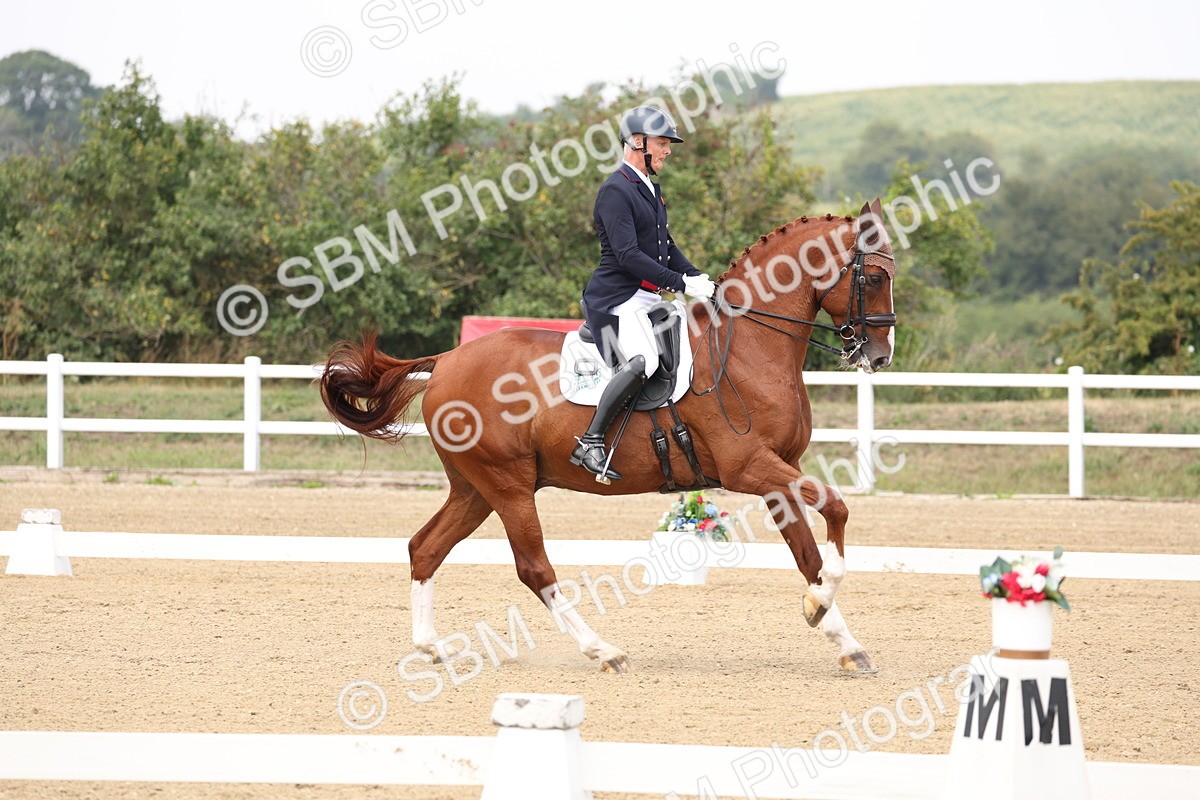 SBM_007406 - Class 9 - FEI INT I - 14.57-15.45