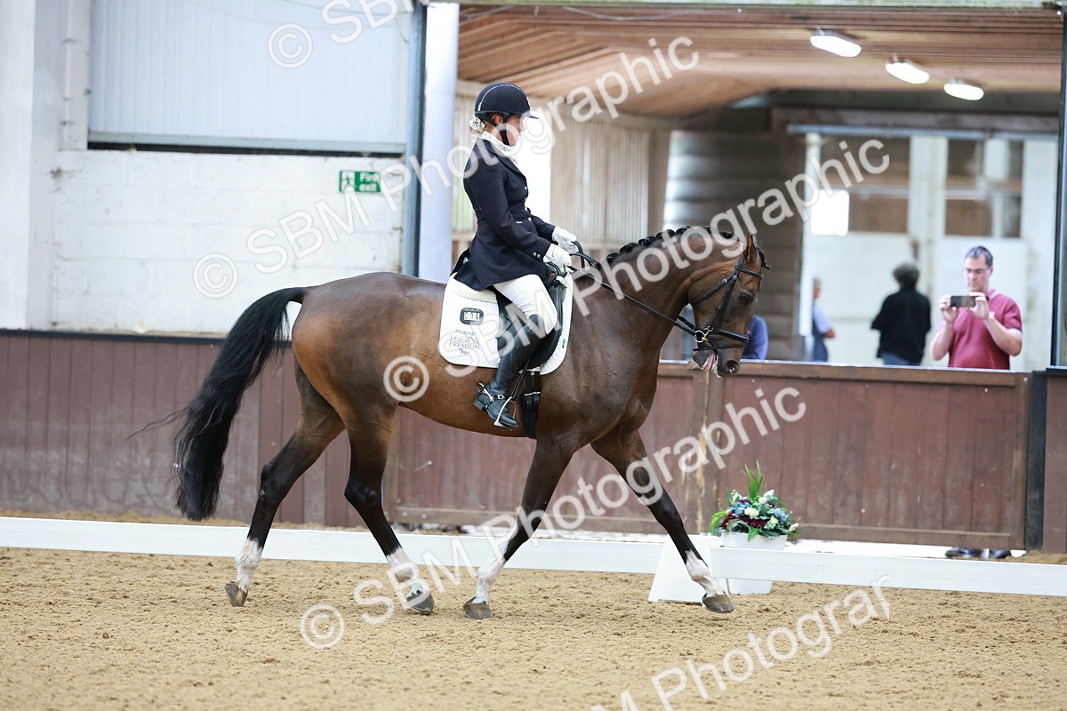 SBM_005945 - Class 3 - Medium 6 - 14.40-15.52