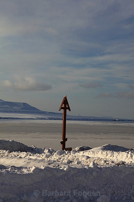 Barentsburg 6216 - Winter in the daylight