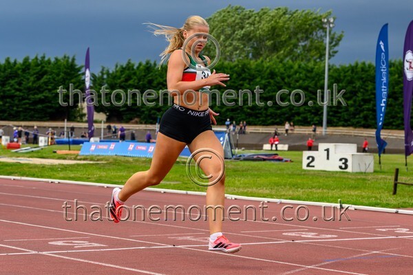 CEM26-914730 - Track Female Set Two