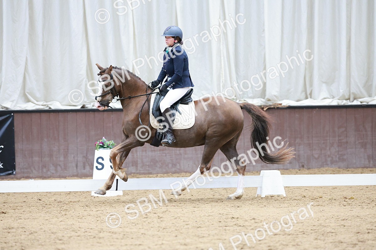 SBM_010135 - Class 6b - Novice 6 - 12.40-13.43