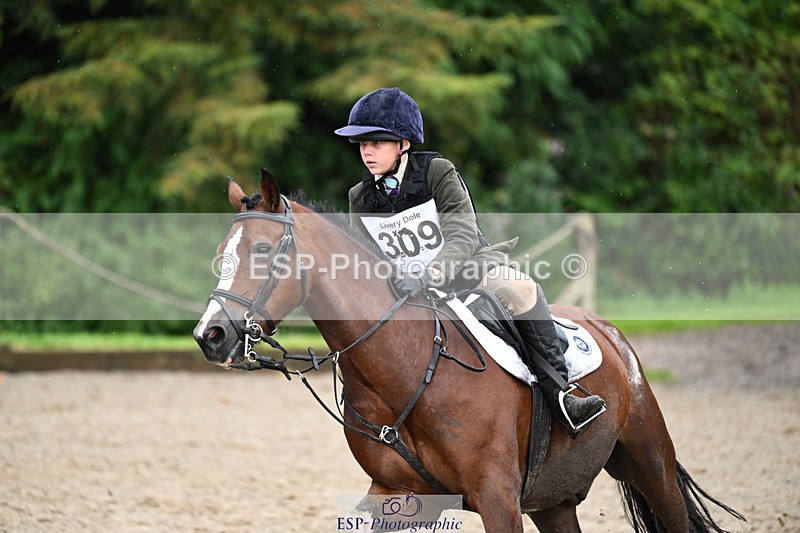 240824X-094342-23335 - 70cm Round 2 9.30 to 10.30