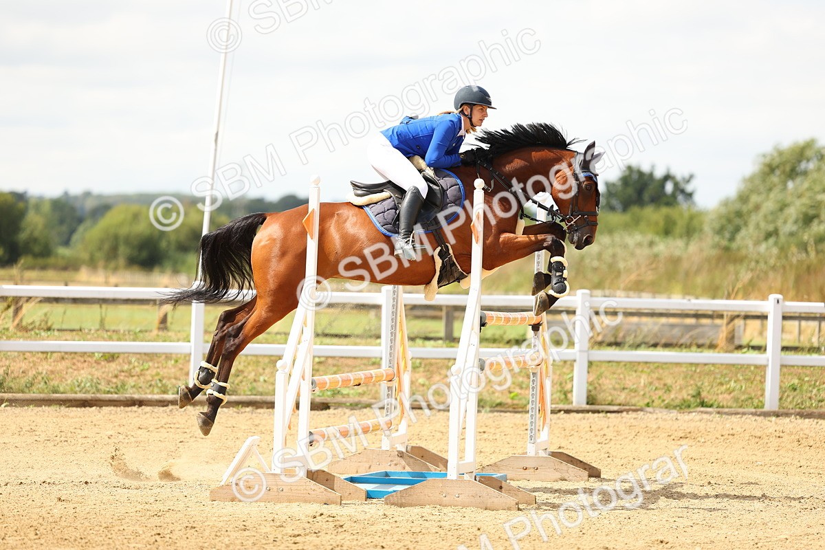 SBM_010375 - Class 4 - Senior Foxhunter - 1.20m Open