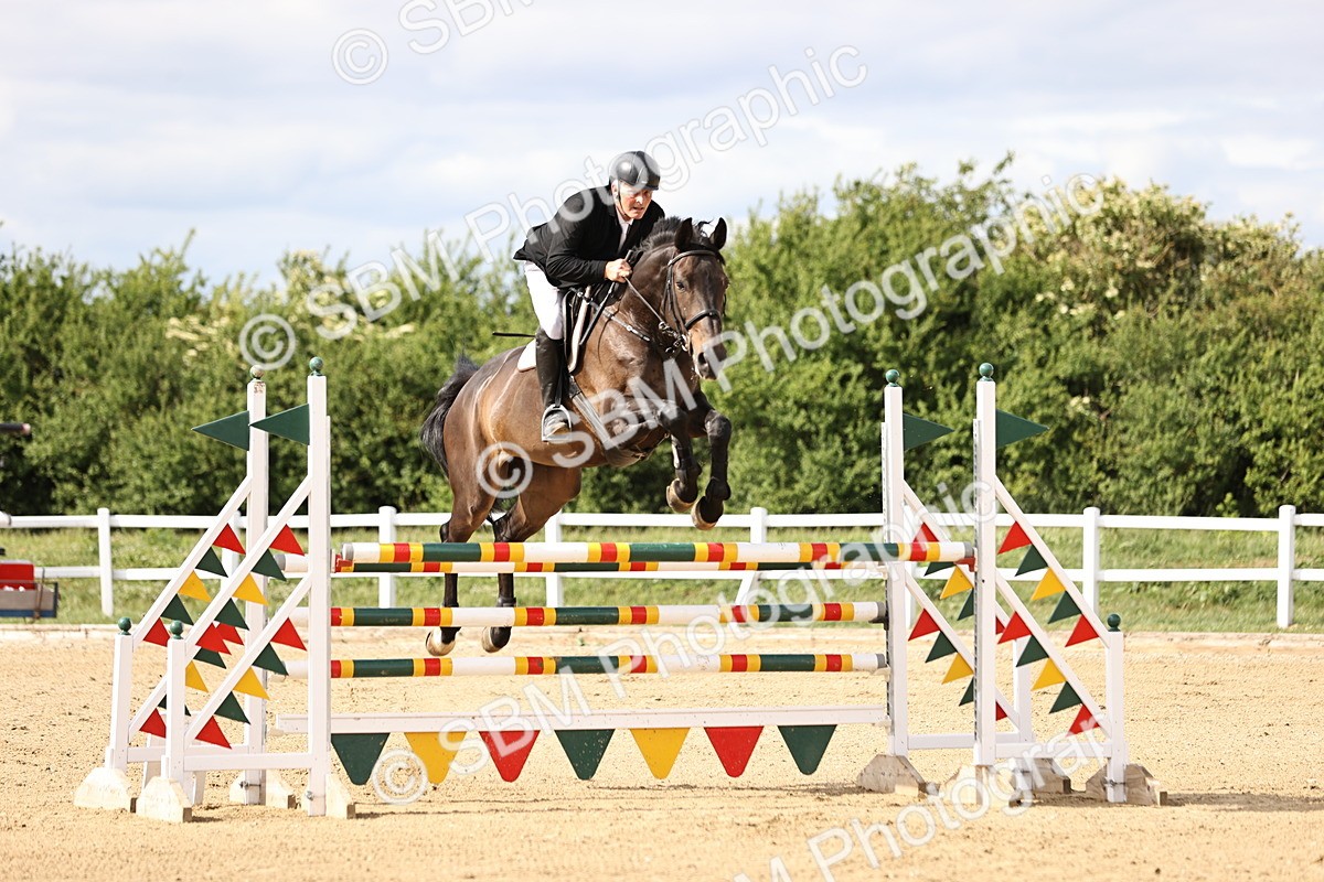 SBM_003596 - Class 13 - Senior Foxhunter - 1.20m