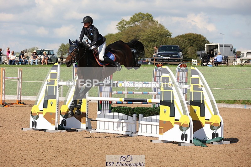 230915A-144819-02765 - Cls 5 National 1.40m