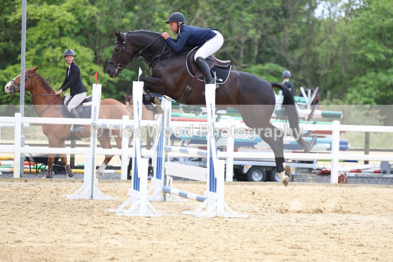 3E7A7522 - Class 8: Senior Foxhunter/1.20 open