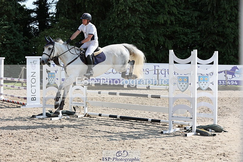 250614A-164145-08383 - Cls 30 1.05m Amateur Q and Open