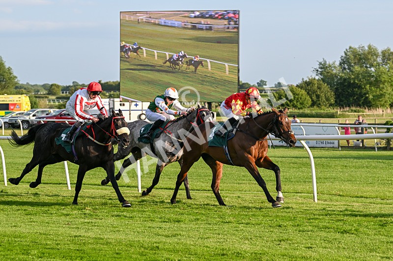 100625-Race 6-Show No Fear-7458 - Race 6