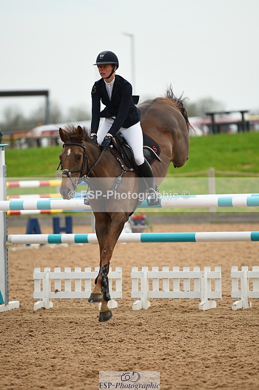 230504A-093116-00379 - Cls 8 Snr Foxhunter