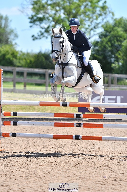 240609A-125938-05458 - Cls 18 Snr Newcomers and 1.10m Open