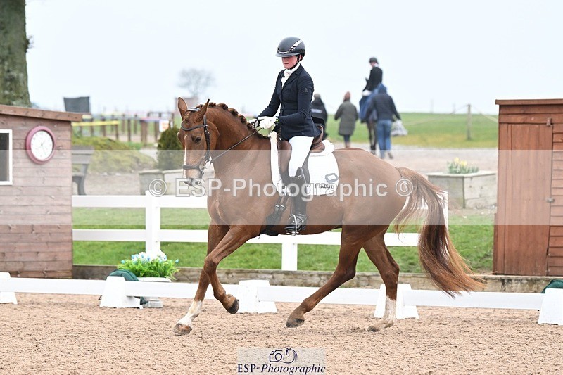 250216-135013-05793 - 257-Beth.Bainbridge-NEWTON.GLOVETROTTER