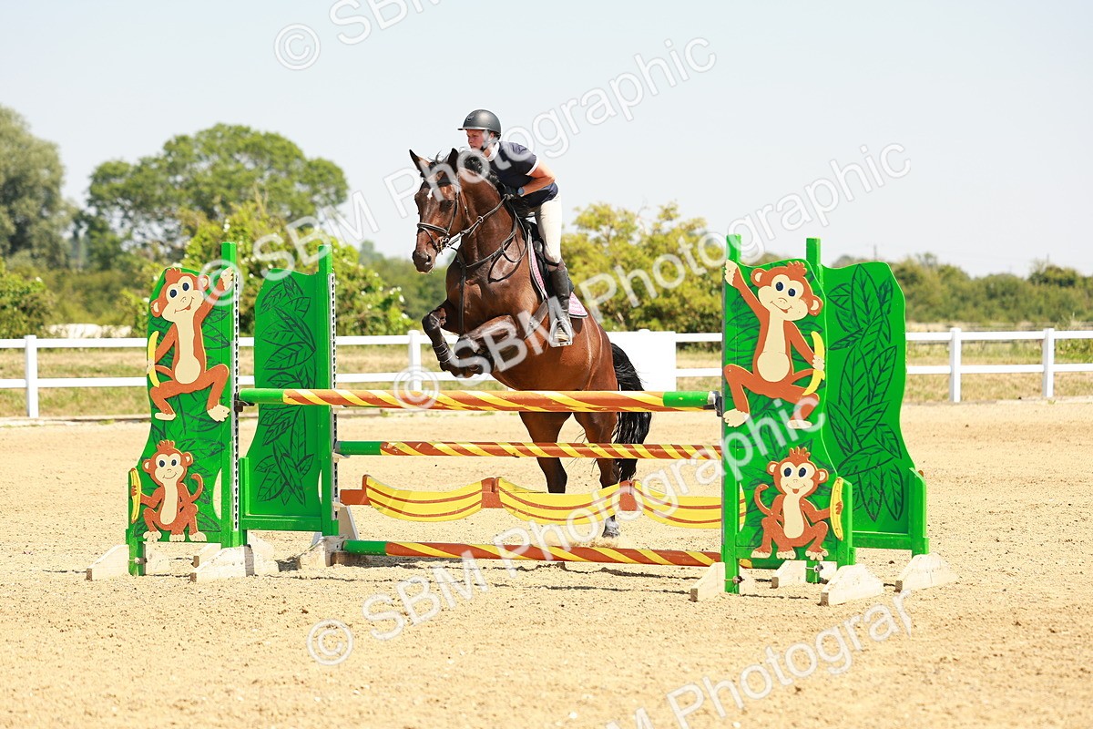 SBM_001717 - Class 4 - Senior Newcomers - 1.10m