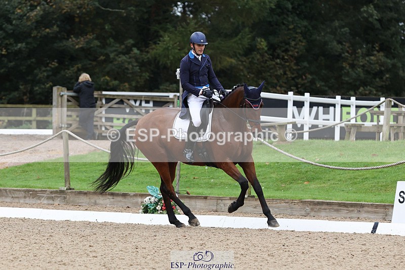 241024-093502-01106 - 127-Alexander.Bragg-STARSTRUCK.III