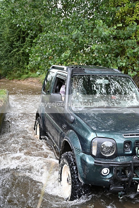WJ7_9130 - 4X4s
