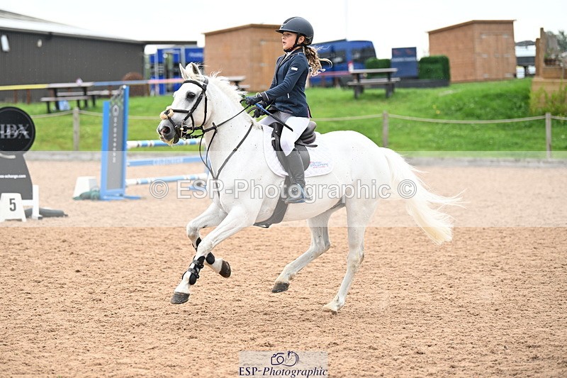 240907A-141043-02277 - Cls 4 Pony Big Team 95cm & 1.05m