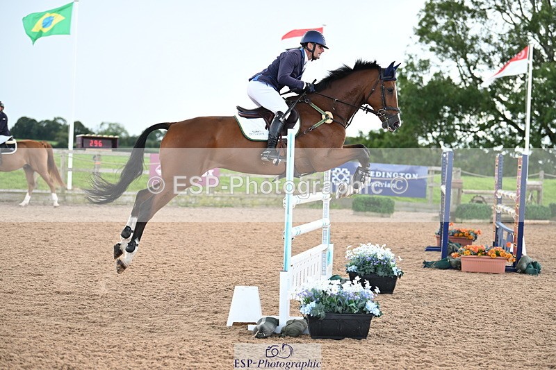 240912A-123814-01514 - Cls 3 Snr Foxhunter