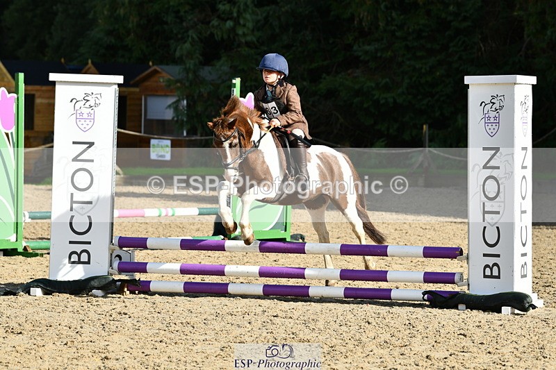 251004A-112146-00591 - Classes 4 & 5 50cm