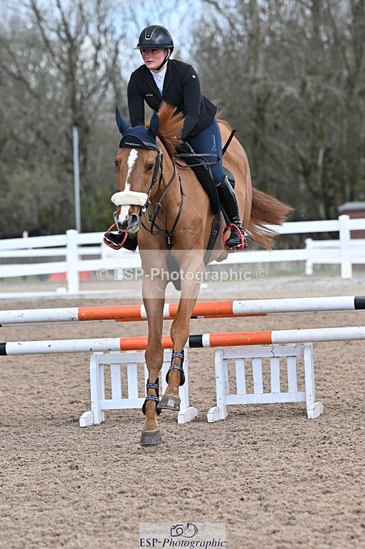 250328-101705-01219 - Cls 8 British Novice and 90cm