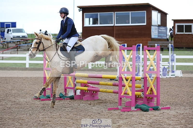 240211A-104533-02210 - Cls 4 Pony Discovery & 90cm Open