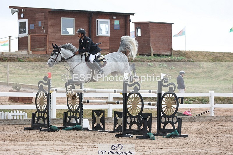 250717-135639-05679 - Cls 1, 3 Star Small Tour Start to Break