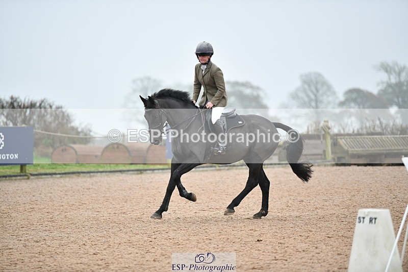 241102A-105716-04139 - SAT Cls 9 British Novice and 90cm Open