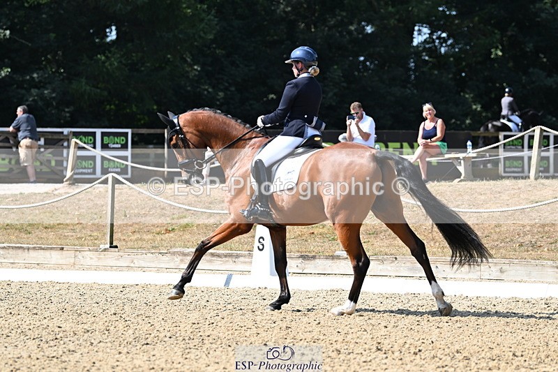 250810A-110902-05734 - 071-Abbie.NewburySeagry.Viceroy