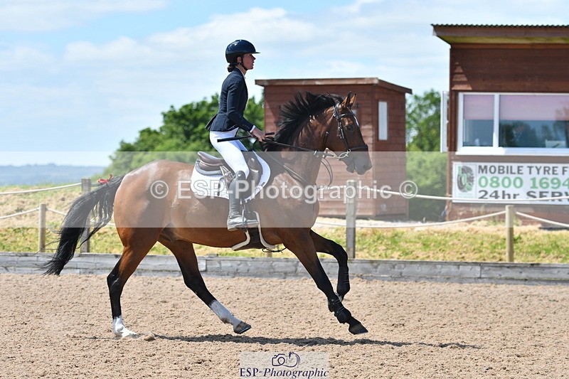 240609A-125210-05400 - Cls 18 Snr Newcomers and 1.10m Open