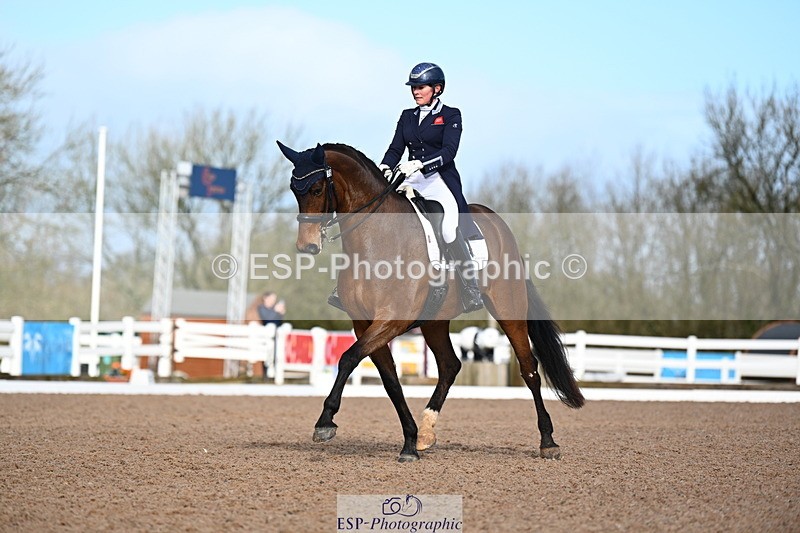 240218A-111142-06152 - 199-Nicola.Buchanan-St.Giles.flamboyant