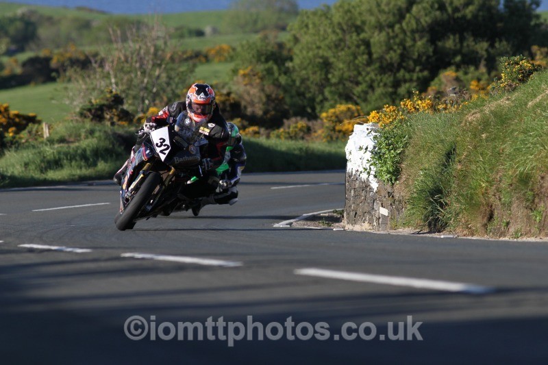 Stephen Thompson BMW / Bathams BMW - Monday Practice Solos