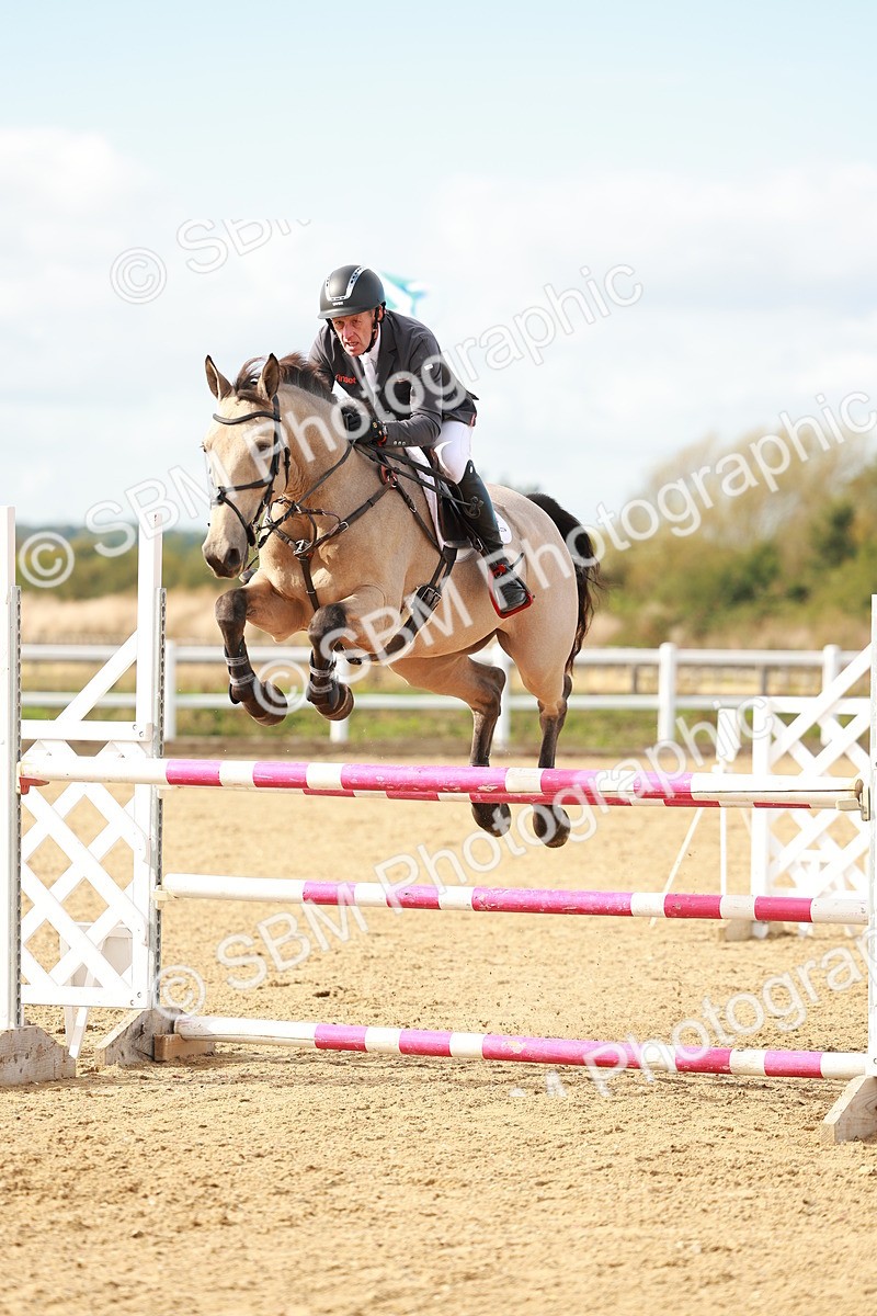 SBM_001850 - Class 4 - Senior Newcomers - 1.10m