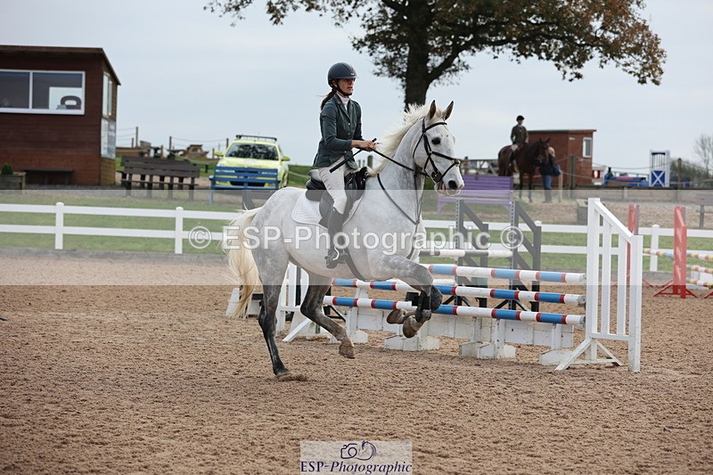 241101A-084022-00345 - FRI Cls 2 British Novice and 90cm Open