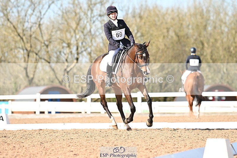 240324A-153845-04521 - Novice 28, 15.33 to 16.15