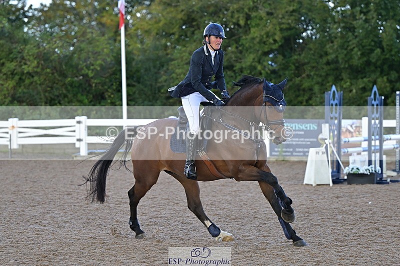 240912A-101816-00965 - Cls 8 Snr British Novice and 90cm Open