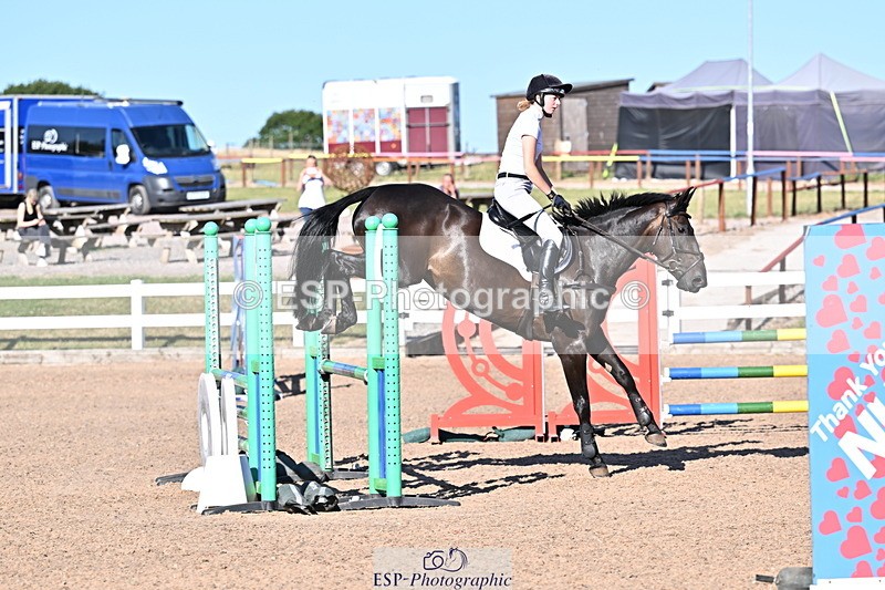 250708A-181928-00477 - 90cm Classes