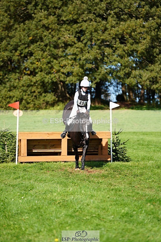 241026-130336-13609 - 452-Eleanor.Blewitt-CARRY.ON.PRINCESS