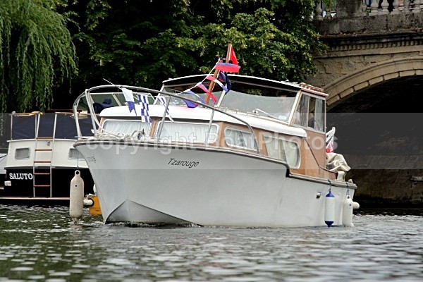 090704 TZAROUGE IMG_0544 - HENLEY REGATTA  SATURDAY 4th JULY 2009