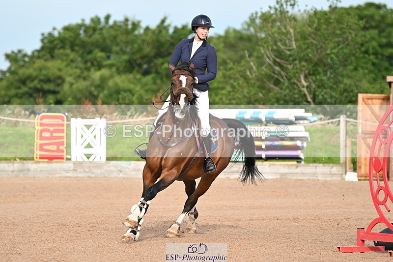 240718A-080649-00171 - Cls 17, 1 Star Gold Tour 1.30m