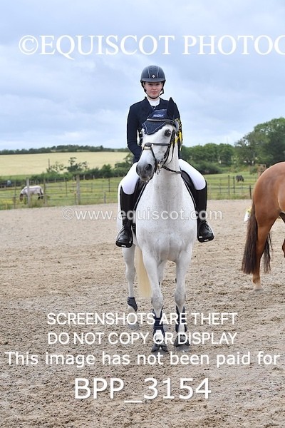 BPP_3154 - CLASS 13 SUN Senior BritiNovice/ 90cm Open