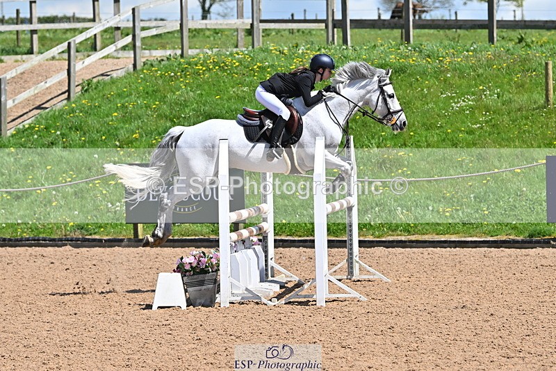 240504A-125744-01676 - Cls 4 Blue Chip Pony Newcomers & 1m Open