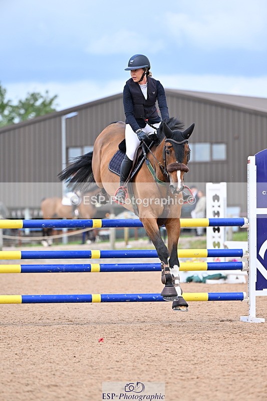 240726A-135622-01553 - Cls 3 Snr Foxhunter